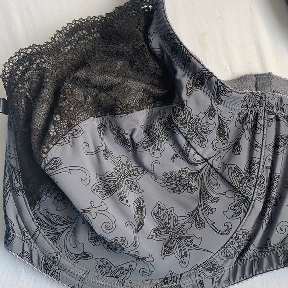 Wonderbra Full Support Underwire Lace Top Cup Bra - Picture 4 of 8